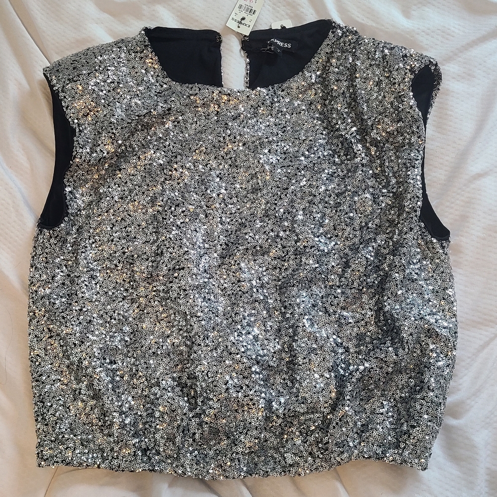 Express Sequin top medium